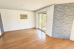 Freistehendes Einfamilienhaus in begehrter Lage von Langenberg mit moderner Einbauküche und Carport! – Gütersloh (Kreis) – Vorschaubild 7
