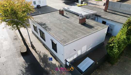 Bild von Zwei Häuser, tausend Pläne: Wohnen & Arbeiten, Mehrgenerationen inkl. Wintergarten und Garage