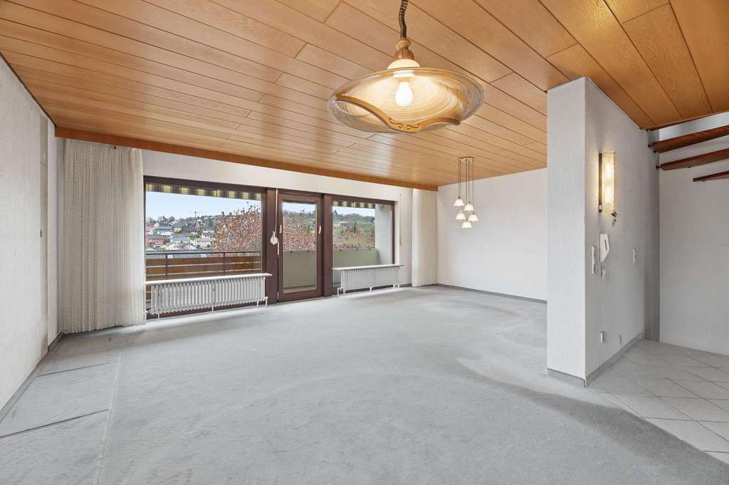 Immobilie in Weissach - Ihr Zuhause im Grünen – Einfamilienhaus mit Fernsicht und großem Garten - Bild 3