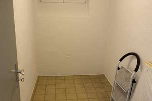 Hochwertig neu renovierte 4 Zimmerwohnung mit Terrasse  – Bestelmeyerstraße 4, 81477 Solln, München – Vorschaubild 9