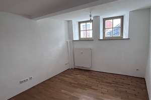 Charmante Souterrainwohnung mit Terrasse in der Regensburger Innenstadt – Die vollständige Adresse der Immobilie erhältst du vom Anbieter., 93047 Innenstadt, Regensburg – Vorschaubild 4