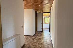 Großzügige 5-Zimmer-Splitlevel-Wohnung mit 153 m², Balkon, Garten und Kaminofen – Kirchweg 8, 75323 Bad Wildbad – Vorschaubild 32