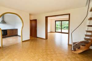 Freistehendes Einfamilienhaus in schöner Lage von Bergen Enkheim – Die vollständige Adresse der Immobilie erhältst du vom Anbieter., 60388 Bergen-Enkheim, Frankfurt am Main – Vorschaubild 8
