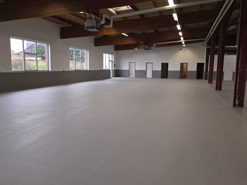 Popular Hallen, Lagerhalle, Werkstatt, Garage 100-150m² zu vermieten