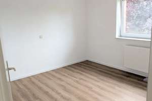 Moderne Wohnung mit Balkon, Einbauküche und PKW-Stellplatz – Neinstedter Straße 28b, 39118 Lemsdorf, Magdeburg – Vorschaubild 5
