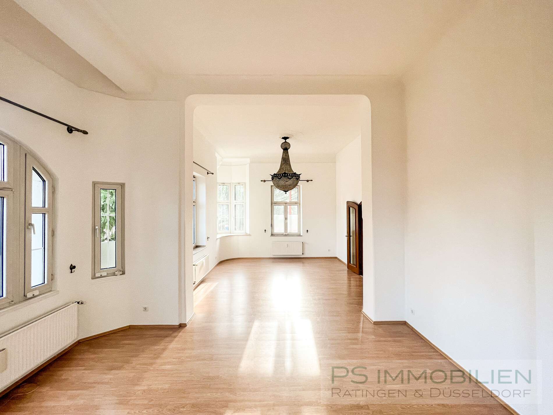 Denkmalgeschützte Villa mit parkähnlichem Grundstück im Herzen von Hösel, Mettmann Kreis – Bild 3