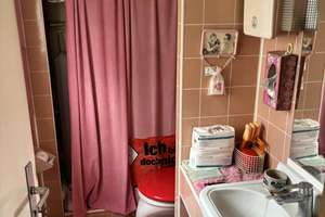 Kleines Reihenendhaus mit großem Grundstück – ideale Basis für Neubebauung – Die vollständige Adresse der Immobilie erhältst du vom Anbieter., 90427 Schniegling, Nürnberg – Vorschaubild 7