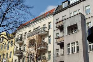 Berlin Friedrichshain: 3 - Zimmer - Altbauwohnung mit Balkon – Die vollständige Adresse der Immobilie erhältst du vom Anbieter., 10245 Friedrichshain, Berlin – Vorschaubild 4