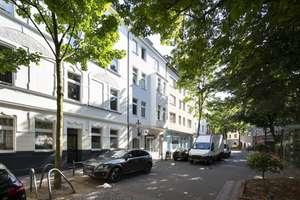 Zum 15.09: Sanierte Wohnung mitten in Düsseldorf-Oberbilk – Querstr. 10, 40227 Oberbilk, Düsseldorf – Vorschaubild 1