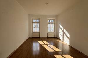 **Praktisch & Gemütlich - 4 Zimmer-Wohnung mit Balkon im Zentrum Nord (WE 10)**