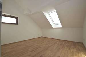 Helle und freundliche Maisonette Wohnung mit Einbauküche und Balkon in beliebter Wohnlage – Zweinaundorfer Str. 14, 4318 Anger-Crottendorf, Leipzig – Vorschaubild 8