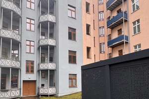 Wohnen in der Altstadt mit Aufzug und Balkon sowie Einbauküche. – Leibnizstraße 22, 39104 Altstadt, Magdeburg – Vorschaubild 3