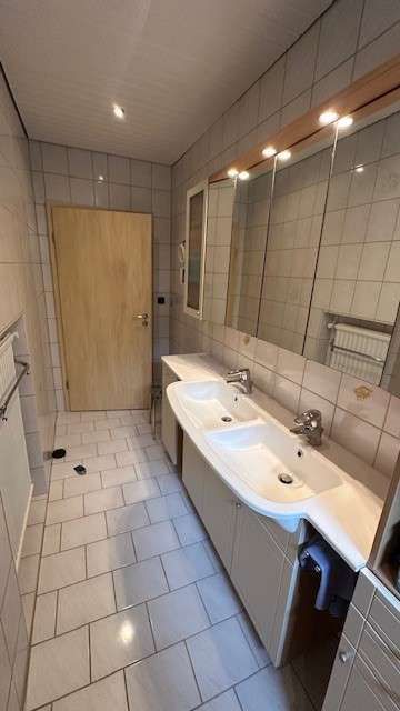 Immobilie in Wolnzach - Es erwartet Sie ein paradiesisches Einfamilienhaus mit Einliegerwohnung für die ganze Familie. - Bild 8