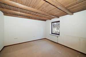 Sanierungsbedürftige Doppelhaushälfte mit großem Garten und Erweiterungspotenzial! – Willibaldstr. 159, 80689 München – Vorschaubild 8
