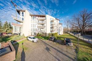 Dachgeschosswohnung mit Balkonterrasse in Alt-Hohenschönhausen neu zu vermieten