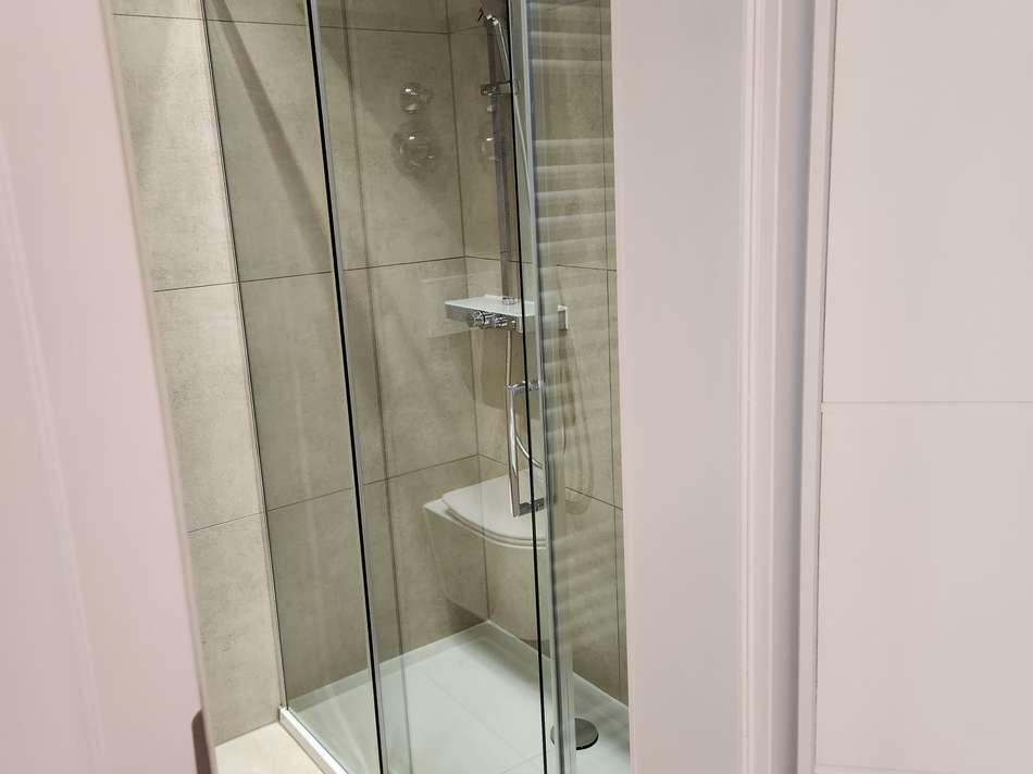 11_Bad 2 Dusche