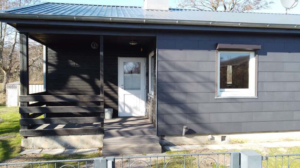 Immobilie in Waabs - Ruhig & strandnah: Saniertes Ferienhaus mit Kaminofen und Terrasse - Bild 4