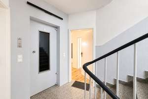 Umfassend modernisierte 2-Zimmer-Wohnung mit Balkon, Aufzug und Kellerraum im Zentrum Düsseldorfs! – Gerresheimer Straße 65, 40211 Stadtmitte, Düsseldorf – Vorschaubild 22