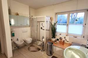 Gemütlicher Bungalow mit Terrasse, Teich und großem Gartenhaus in Höxter – Die vollständige Adresse der Immobilie erhältst du vom Anbieter., 37671 Höxter – Vorschaubild 19