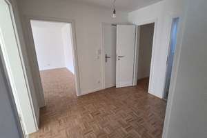 Modernisierte 3-Zimmer-Wohnung mit Balkon in Neuperlach! – Rudolf-Vogel-Bogen 12, 81739 Neuperlach, München – Vorschaubild 8