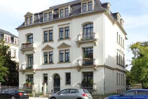 2-Zimmer-Dachgeschoss, wertig, renoviert, stilsicher und gut vermietet
