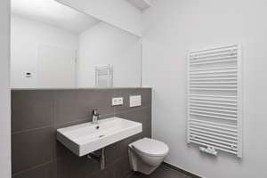 Live the Spring Lifestyle – Modernes 2-Zimmer-Apartment mit Loggia im Herzen Berlins – Lisa-Fittko-Straße 11, 10557 Moabit, Berlin – Vorschaubild 10