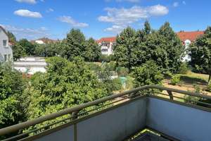 Attraktive 3 Zimmer Maisonette-Wohnung mit Balkon, neuer EBK, saniertem Bad und Stellplatz – Die vollständige Adresse der Immobilie erhältst du vom Anbieter., 4319 Engelsdorf, Leipzig – Vorschaubild 2