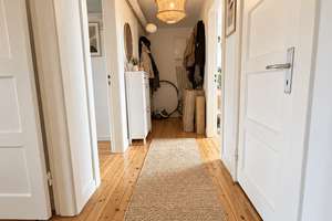 2,5 Zimmer-Dachgeschosswohnung mit Charakter und zeitloser Eleganz – 22307 Barmbek-Nord, Hamburg – Vorschaubild 7