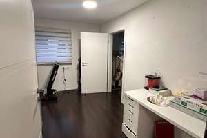 Modernes, gepflegtes Reihenhaus mit Einbauküche, Außenstellplatz und schönem Garten – Hauffstr. 42, 74074 Heilbronn, Heilbronn – Vorschaubild 10