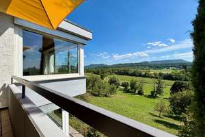 Ein Traumhaus mit Charakter! Panoramablick vom Rossberg bis zum Zollern – Die vollständige Adresse der Immobilie erhältst du vom Anbieter., 72810 Gomaringen – Vorschaubild 2