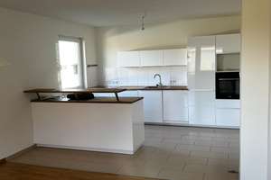 Teilmöblierte 2-Zimmer-Wohnung mit Einbauküche, Balkon und Garage in Duisburg-Huckingen – Zum Mühlkotten 3, 47259 Huckingen, Duisburg – Vorschaubild 3