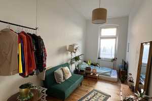 Schöne , geräumige 2 Zimmer Altbauwohnung, Boxhagener Kitz – Berlin – Vorschaubild 4