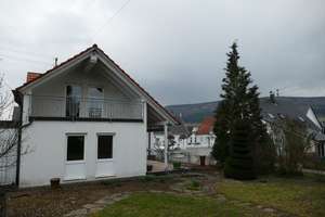Charmantes Einfamilienhaus mit großzügigem Grundstück in Spaichingen – Die vollständige Adresse der Immobilie erhältst du vom Anbieter., 78549 Spaichingen – Vorschaubild 2