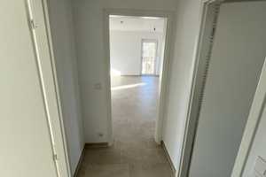 Charmante 2-Zimmer-Wohnung unterm Dach – beste Lage, hochwertig saniert – Augsburg – Vorschaubild 3