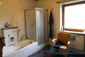 ***Schönes Einfamilienhaus mit Garten in Simbach bei Landau/Isar*** – Dingolfing-Landau (Kreis) – Vorschaubild 11