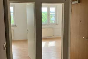 Citylife & Chill: 3-Zimmer-Wohnung mit Balkon zum Durchatmen – Elisabeth-Wolf-Straße 68, 3042 Sandow, Cottbus – Vorschaubild 4