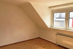 Charmante 2-Zimmer-Dachgeschosswohnung in Wuppertal als Kapitalanlage
