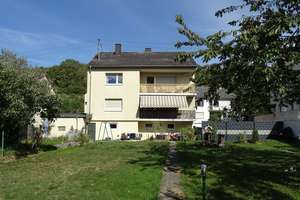 Großzügiges Zweifamilienhaus mit sehr schönem Garten und in ruhiger Wohnlage. – Die vollständige Adresse der Immobilie erhältst du vom Anbieter., 65623 Hahnstätten – Vorschaubild 3