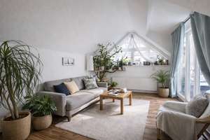 Provisionsfrei und einzugsbereit ab August – mit Dachterrasse in der Eppsteiner Altstadt! – Burgstraße 71, 65817 Eppstein – Vorschaubild 4