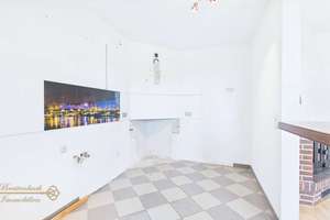 Bremen - Woltmershausen • Dachgeschosswohnung mit Fußbodenheizung, Kaminofen & Tiefgaragenstellplatz – Die vollständige Adresse der Immobilie erhältst du vom Anbieter., 28197 Woltmershausen (Ortsteil), Bremen – Vorschaubild 12
