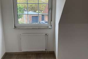 Gepflegte Doppelhaushälfte mit Ausbaureserve in Garbsen-Mitte – Die vollständige Adresse der Immobilie erhältst du vom Anbieter., 30823 Garbsen – Vorschaubild 21