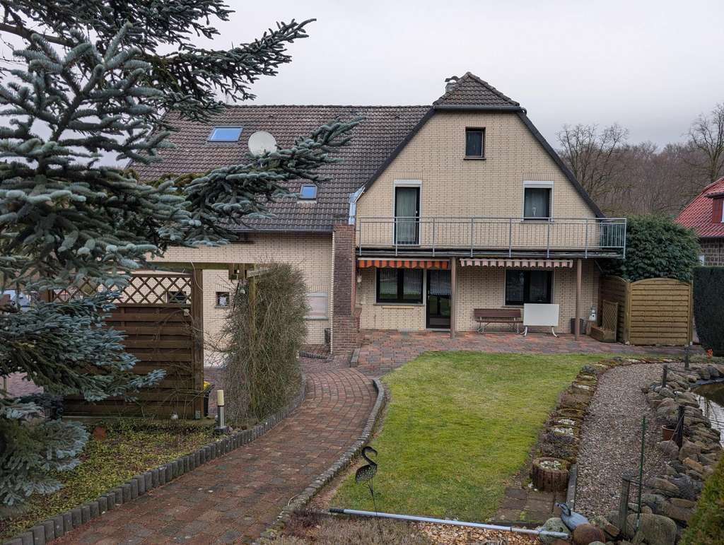 Immobilie in Auetal - Viel Platz im Grünen – gepflegtes Wohnhaus - Bild 2