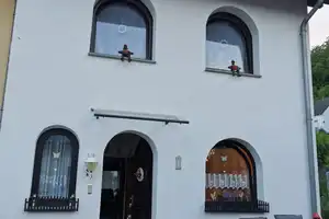 Großzügiges Reihenendhaus mit schönem Eckgrundstück – Neuwied (Kreis) – Vorschaubild 2