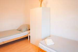 WG-Zimmer in 3er-WG zu vermieten (Studierende bevorzugt) – Nebeniusstraße 39, 76137 Südstadt, Karlsruhe – Vorschaubild 2