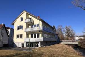 Renovierte Wohnung mit großem Balkon und Außenstellplatz im Herzen von Bad Wurzach. – Die vollständige Adresse der Immobilie erhältst du vom Anbieter., 88410 Bad Wurzach – Vorschaubild 1