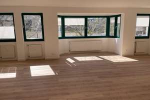 Lichtdurchflutete 3-Zimmer Wohnung 2.OG
im Dellviertel von Duisburg CITY – Salvatorweg 22, 47051 Dellviertel, Duisburg – Vorschaubild 4