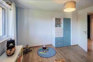 Möbliert: Doppelhaushälfte: Ruhig & familienfreundlich in Lochhofen  – Die vollständige Adresse der Immobilie erhältst du vom Anbieter., 82054 Sauerlach – Vorschaubild 11