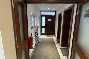 Großzügiges Wohnhaus mit integrierter Arztpraxis – 300 m² Wohn- und Nutzfläche in Trostberg. – Pallinger Straße 17, 83308 Traunstein (Kreis) – Vorschaubild 5