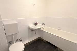 Frisch renovierte 1-Zimmer-Wohnung in Wuppertal - Zentral – Hünefeldstr. 103, 42285 Barmen, Wuppertal – Vorschaubild 5