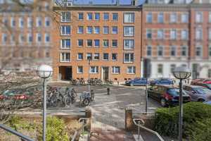 Gepflegt und vermietet: Aufgeteiltes Mehrfamilienhaus mit 15 Einheiten in zentraler Lage von Kiel – Kiel – Vorschaubild 1